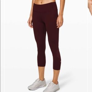 Lululemon crops
